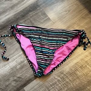 Xhilaration colorful string bikini bottoms size L